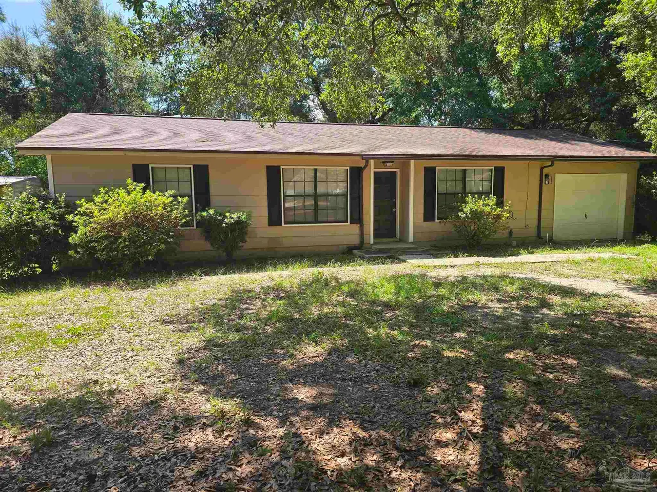 3005 Lenora Cir