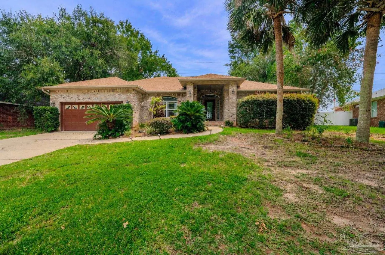 3320 Indian Hills Dr