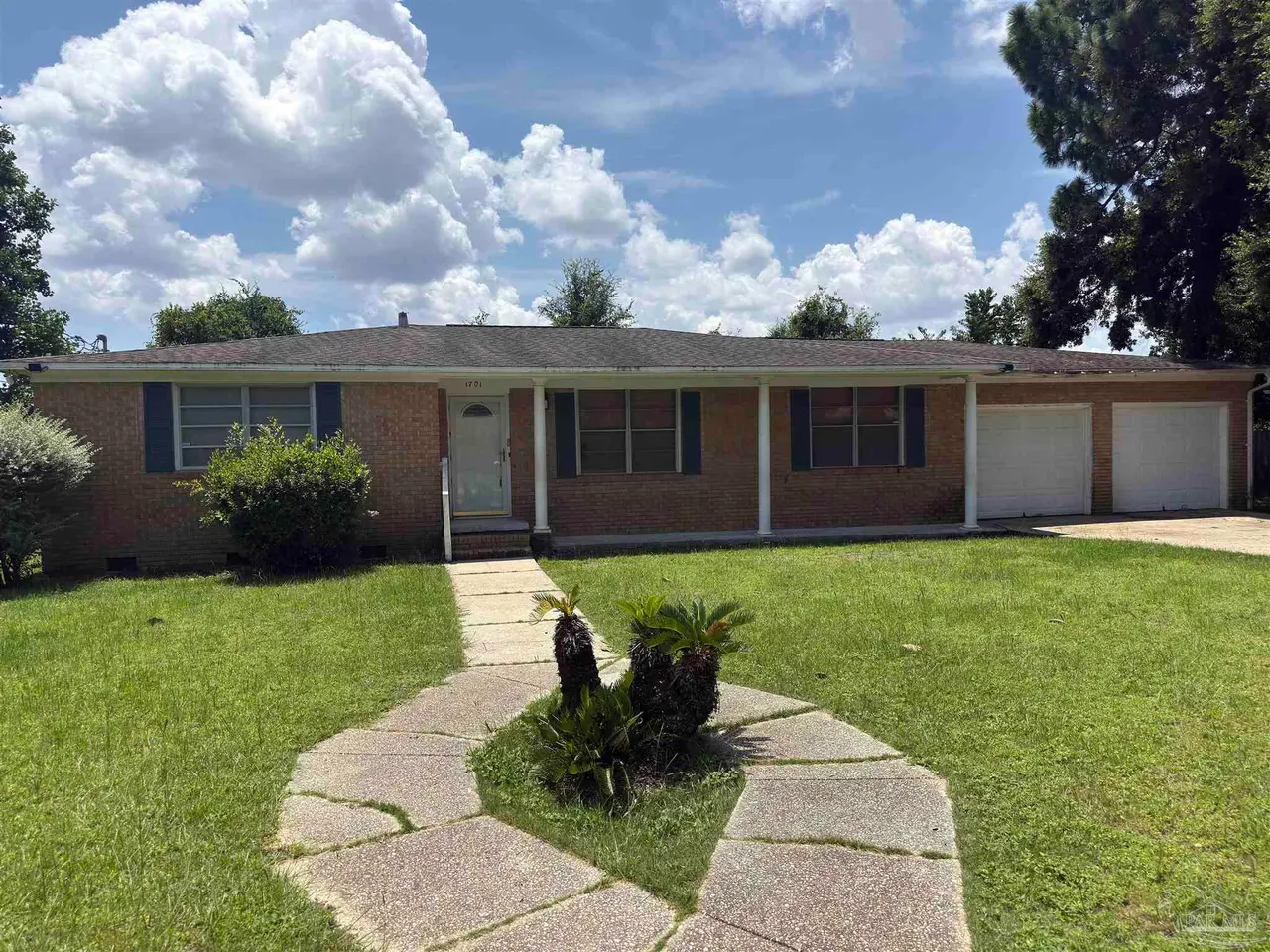 1701 Bakalane Ave