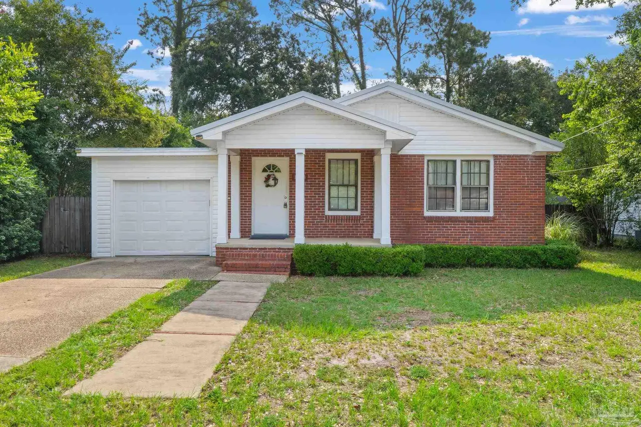 1004 Decatur Ave