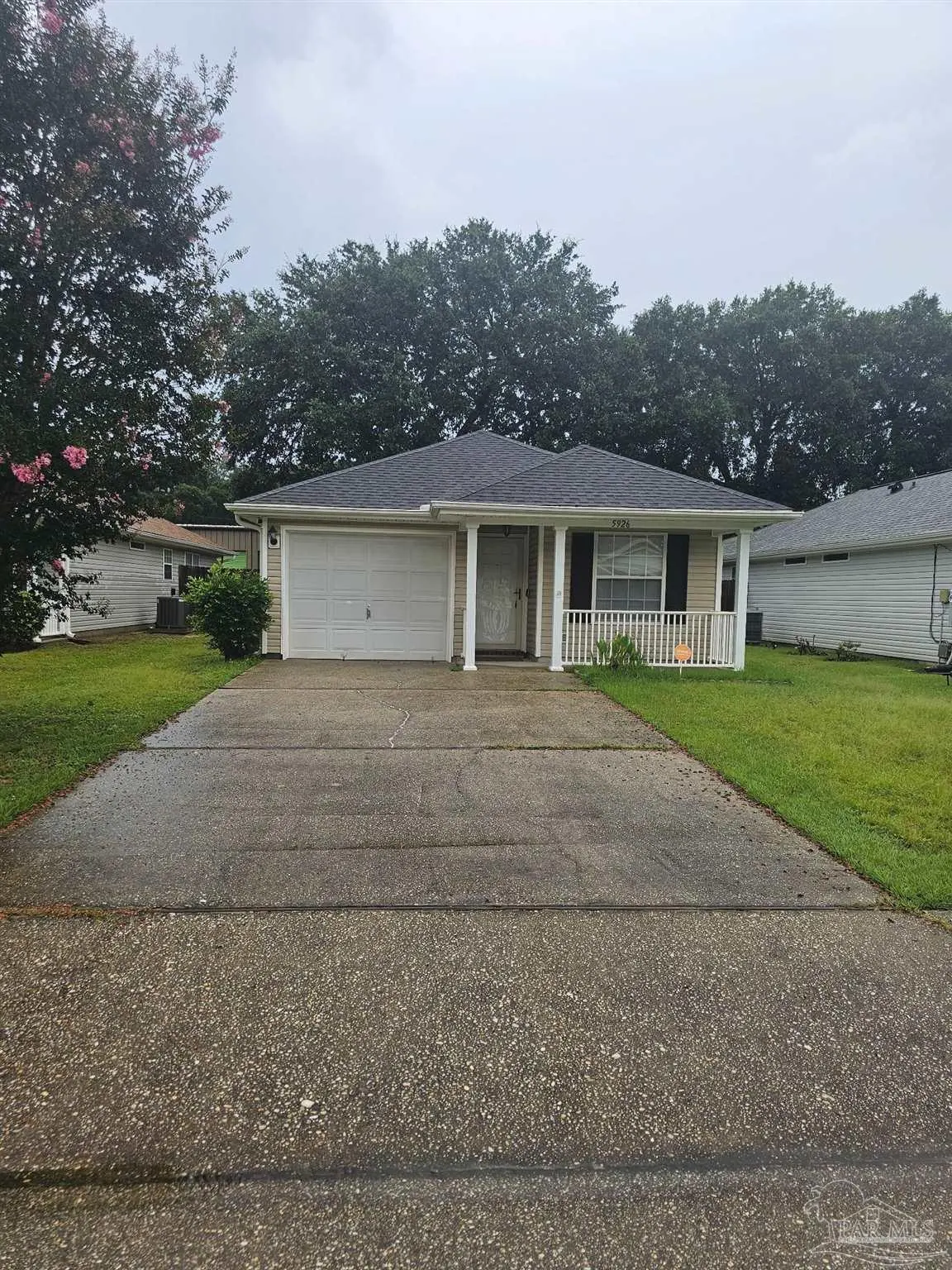 5926 Bilek Dr