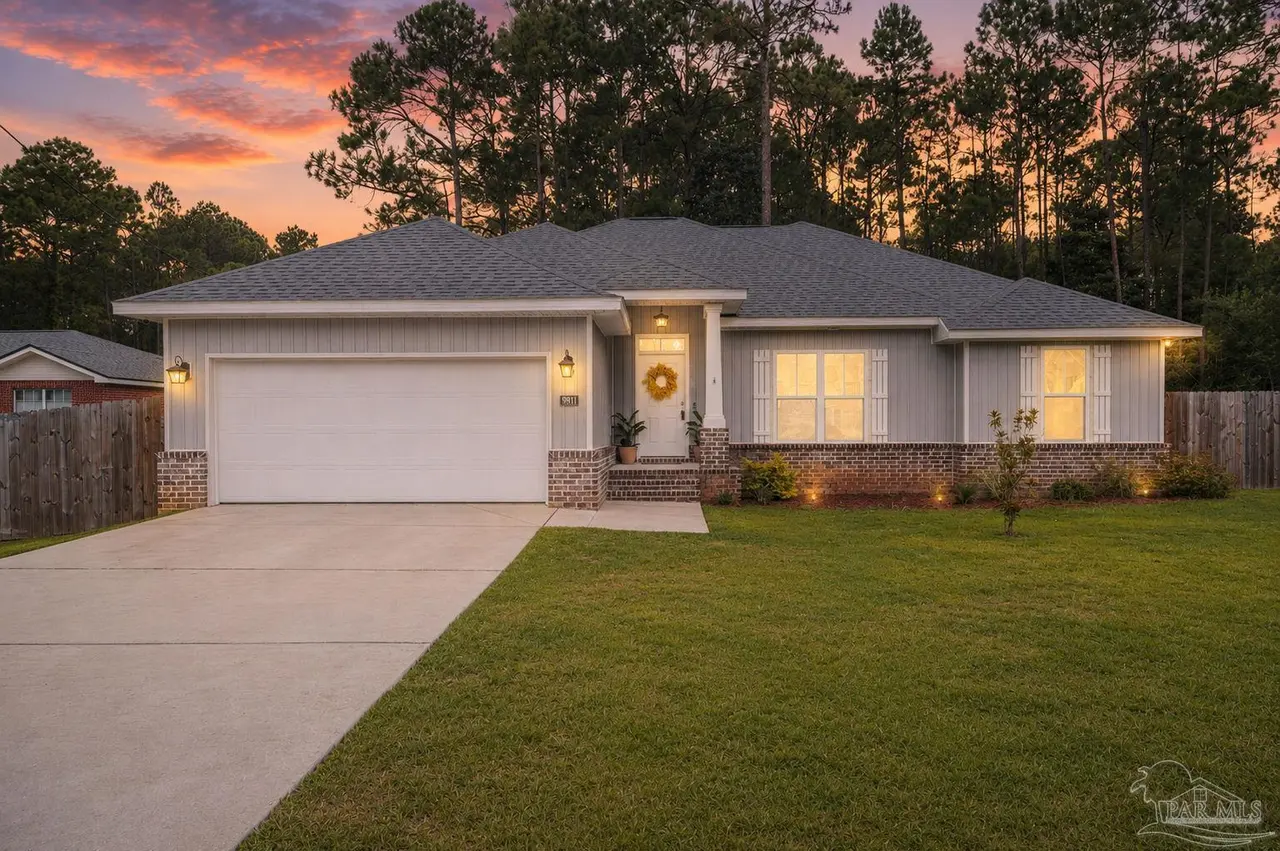 9911 Aileron Ave