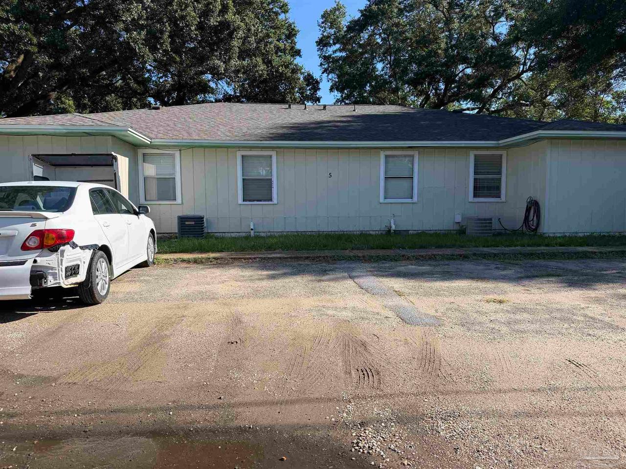 130 9 Mile Rd # 5