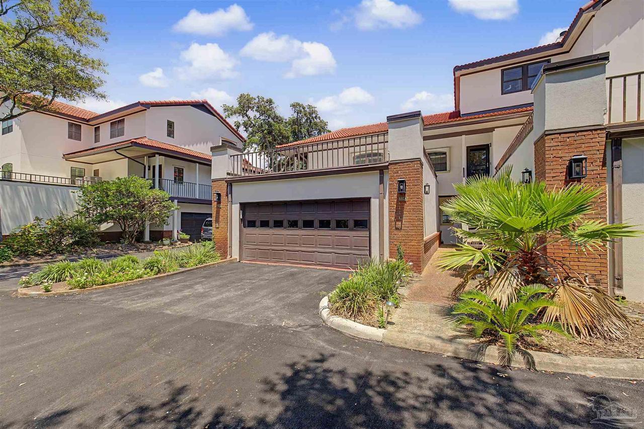 114 Baybridge Dr