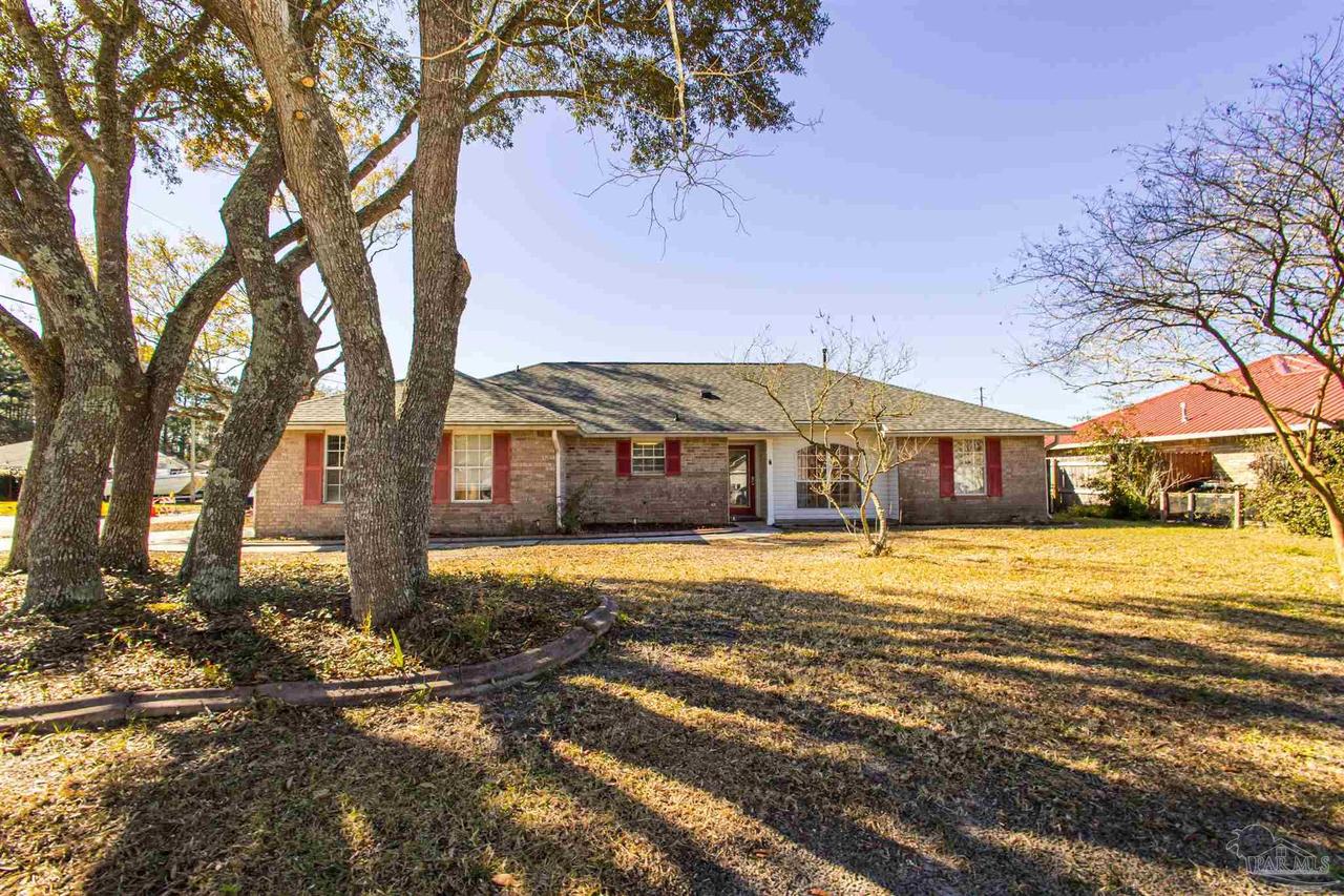 5012 Cassia Dr