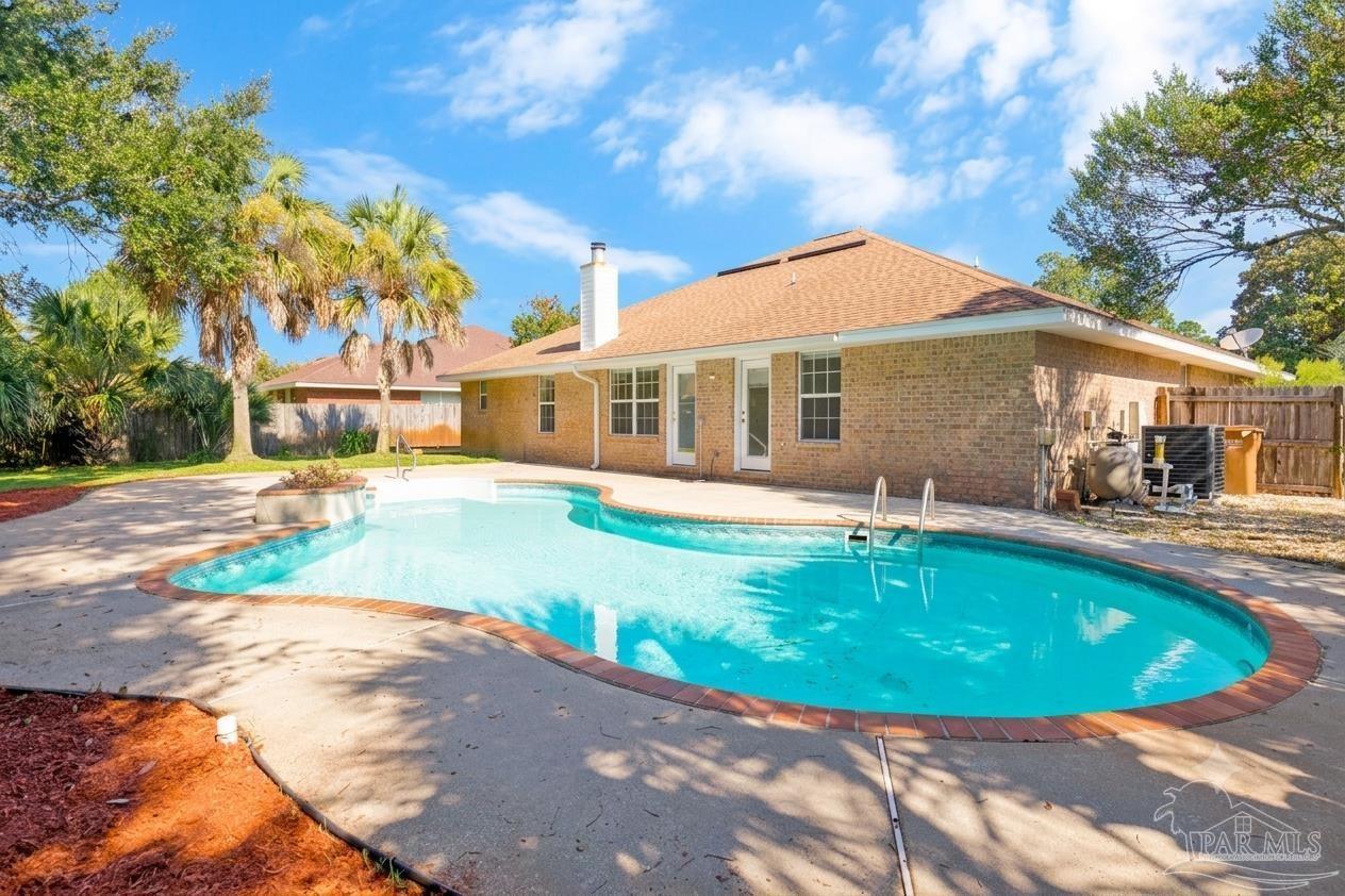 5049 Lantana Dr