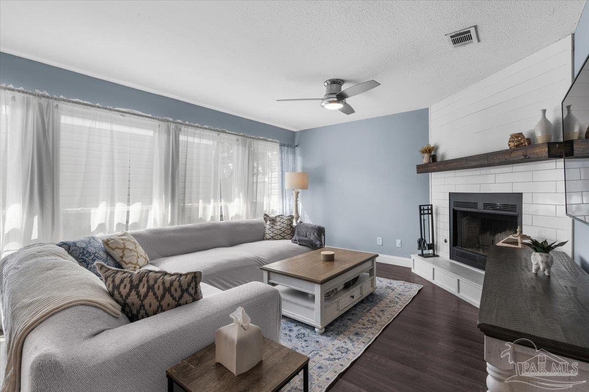 3541 La Mancha Way