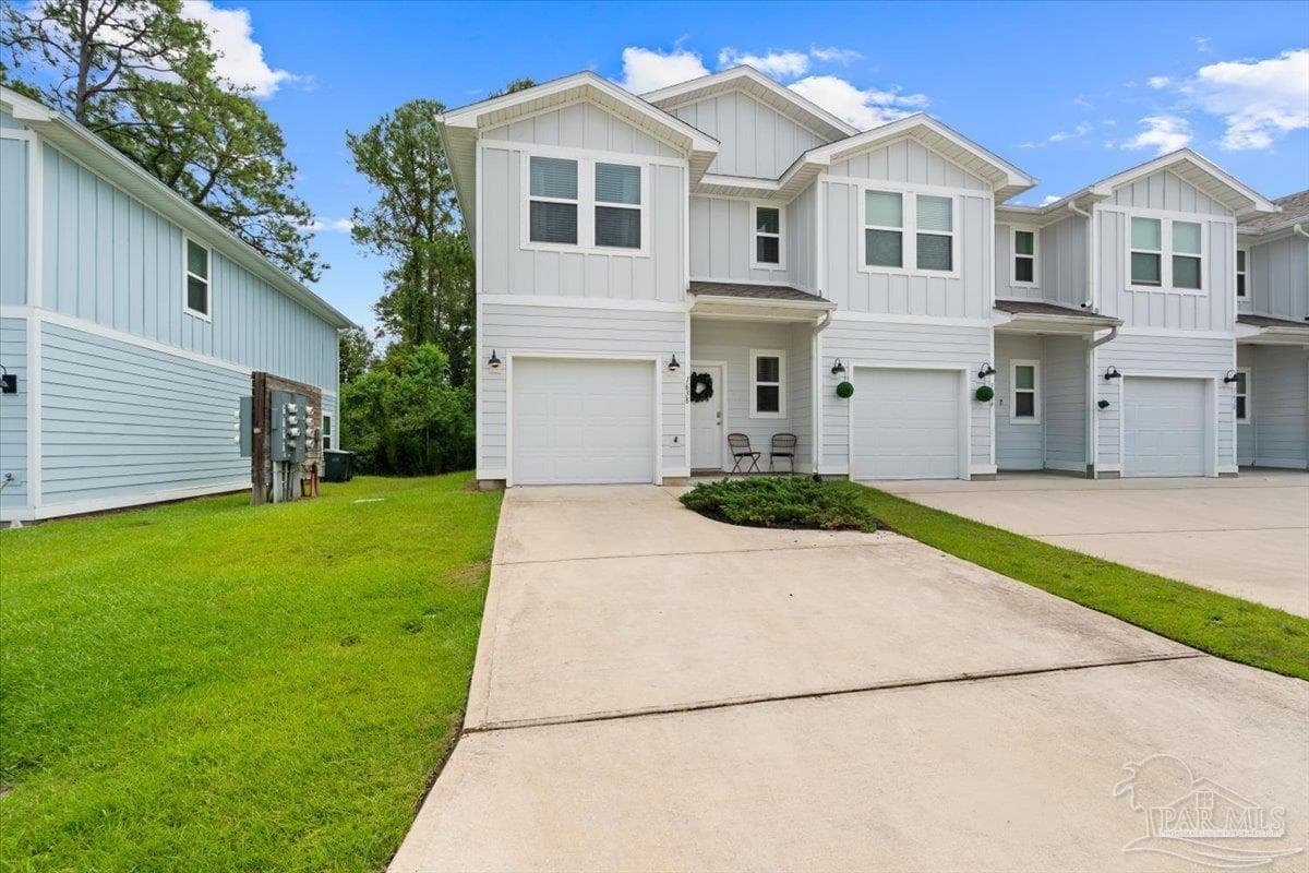 1638 Iroquois Ct