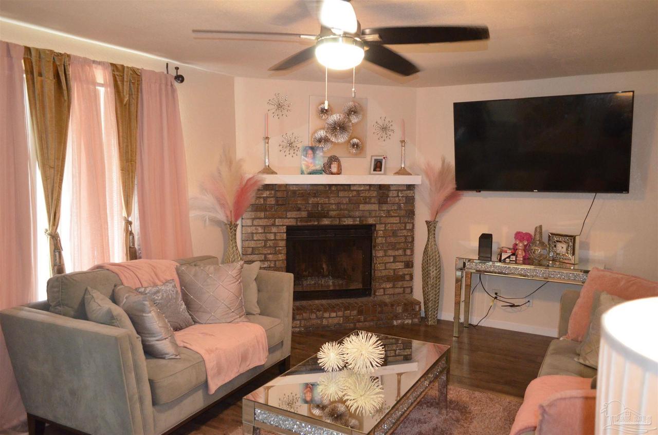 2301 Michigan Ave # 26