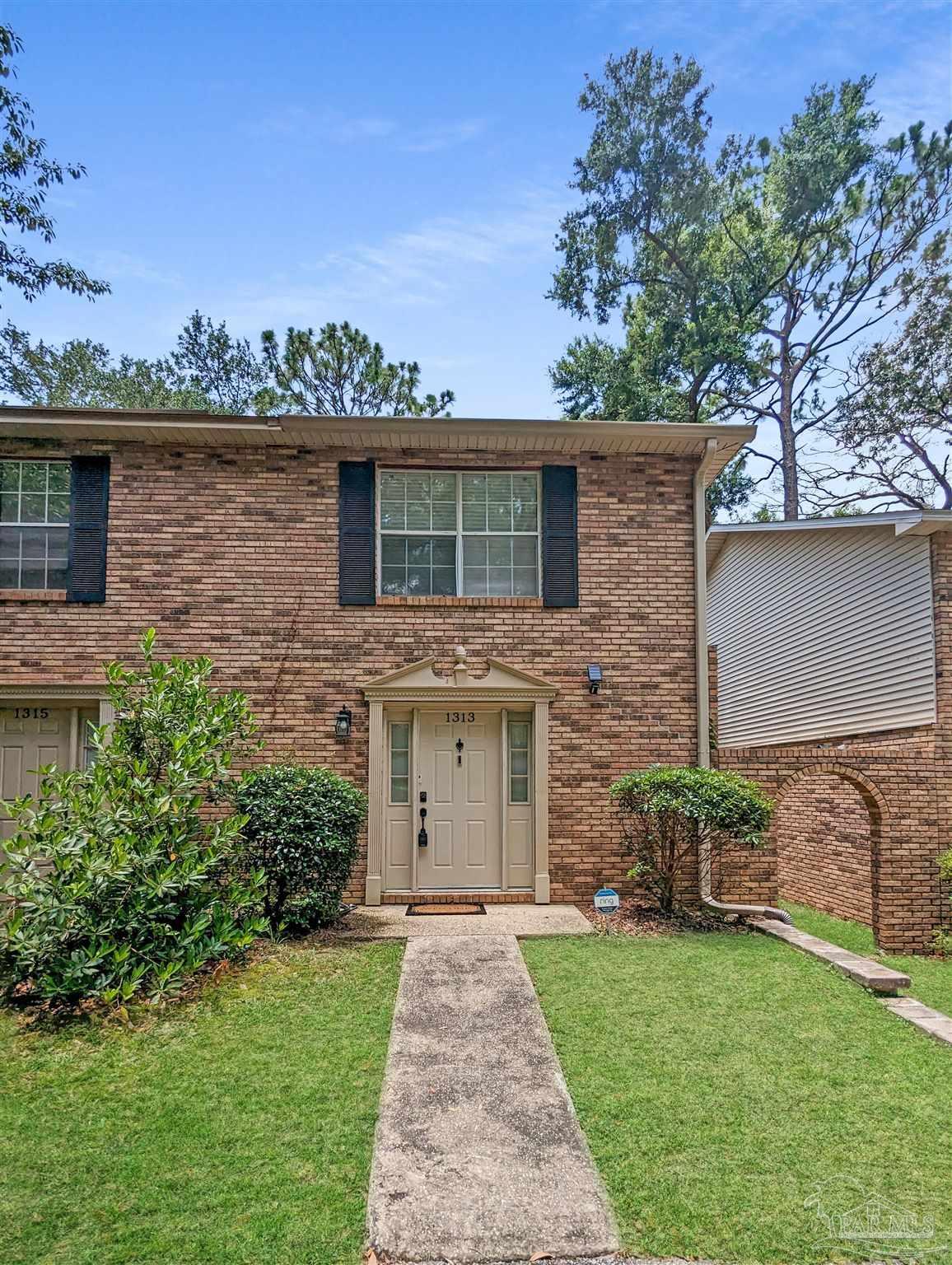 1313 Foxborough Dr