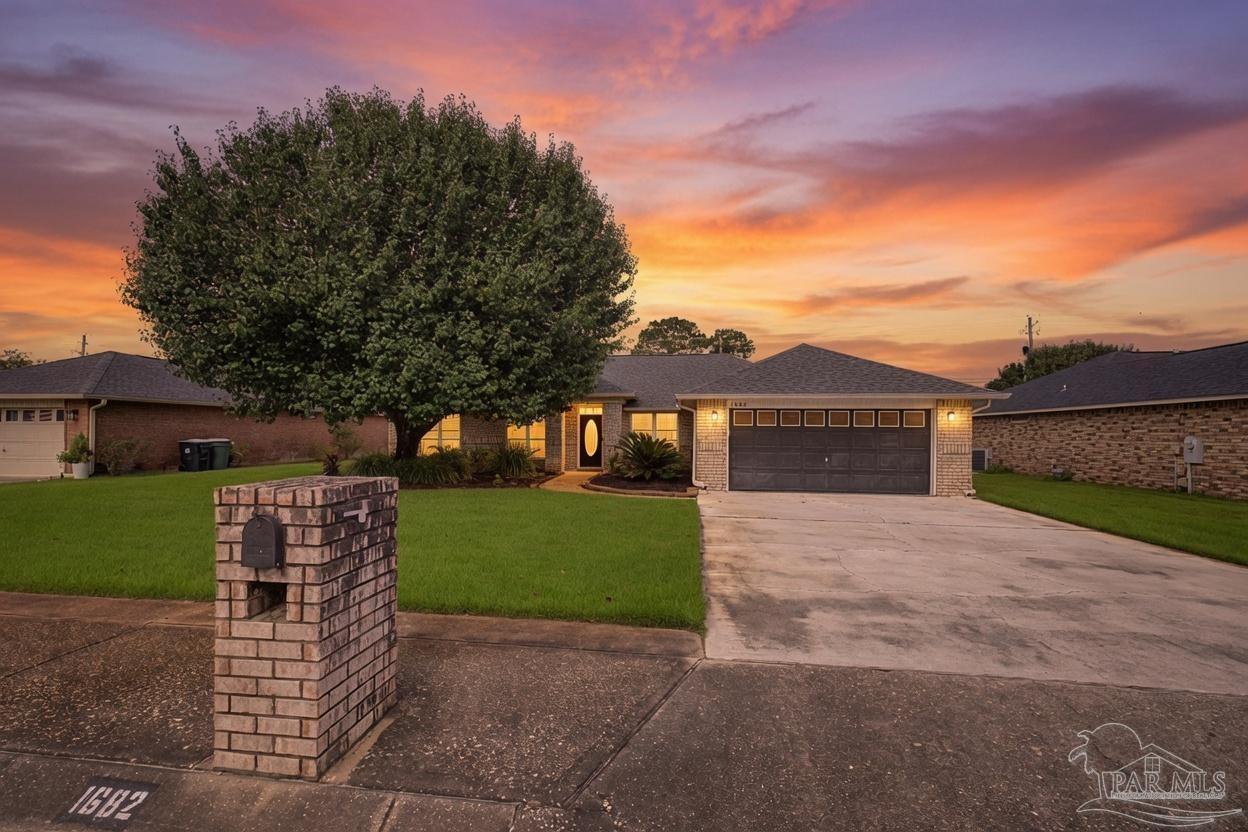 1682 Beachside Dr