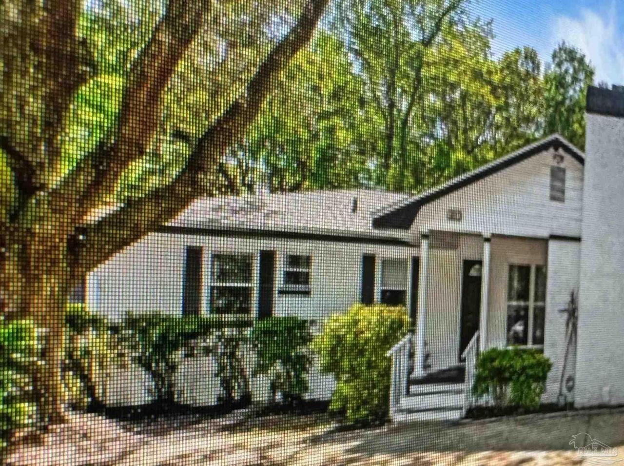 5837 Sanders Ave