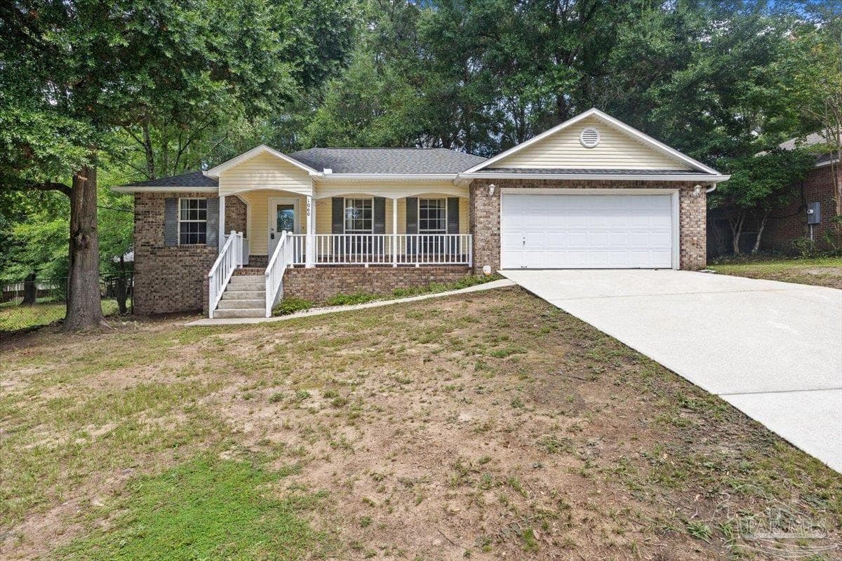 1060 Cobblestone Dr