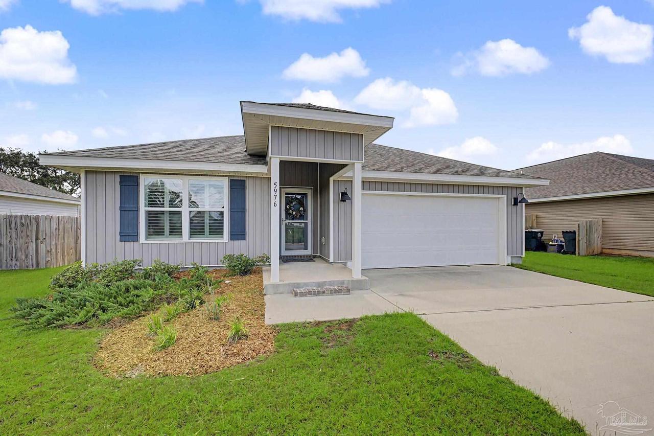 5976 Laurel Oak Dr