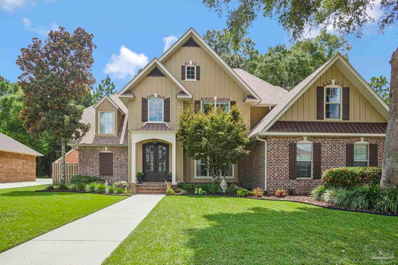 5837 Dahoon Dr