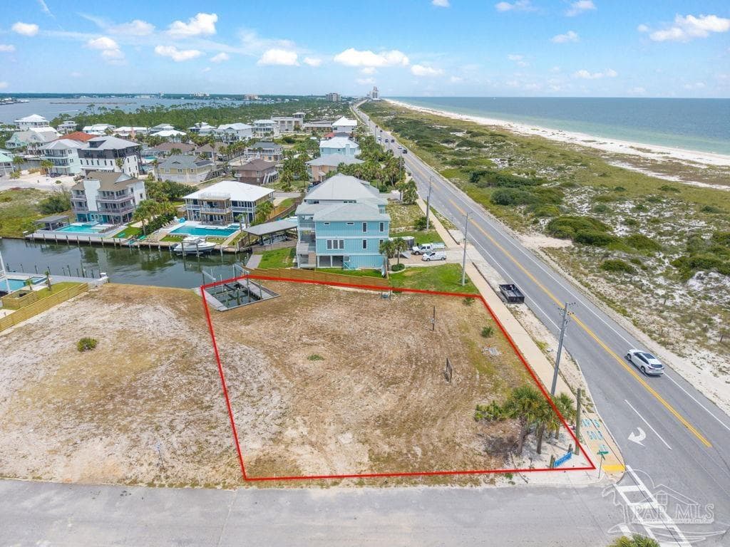 7268 Sharp Reef Rd