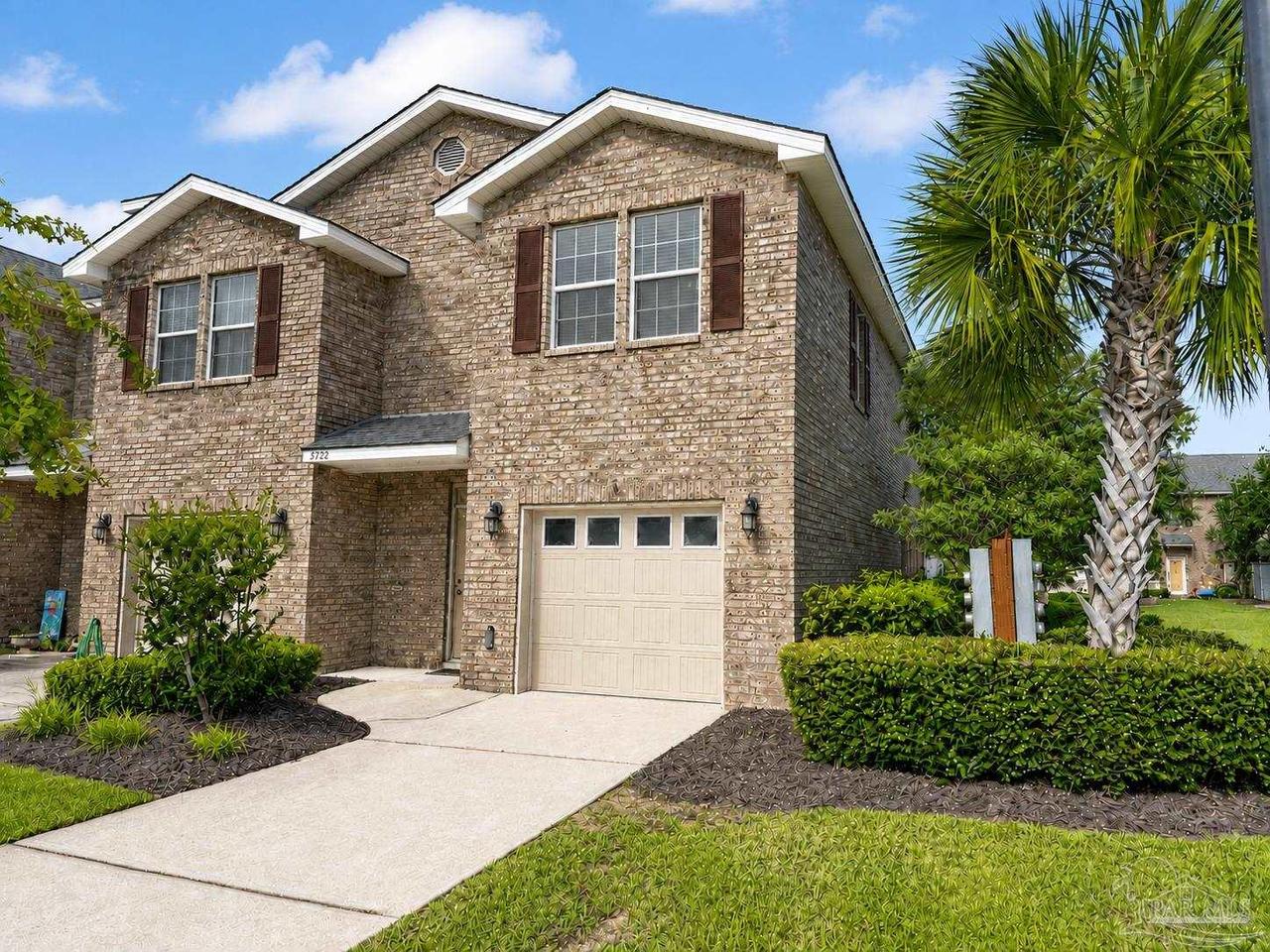 8732 Brown Pelican Cir