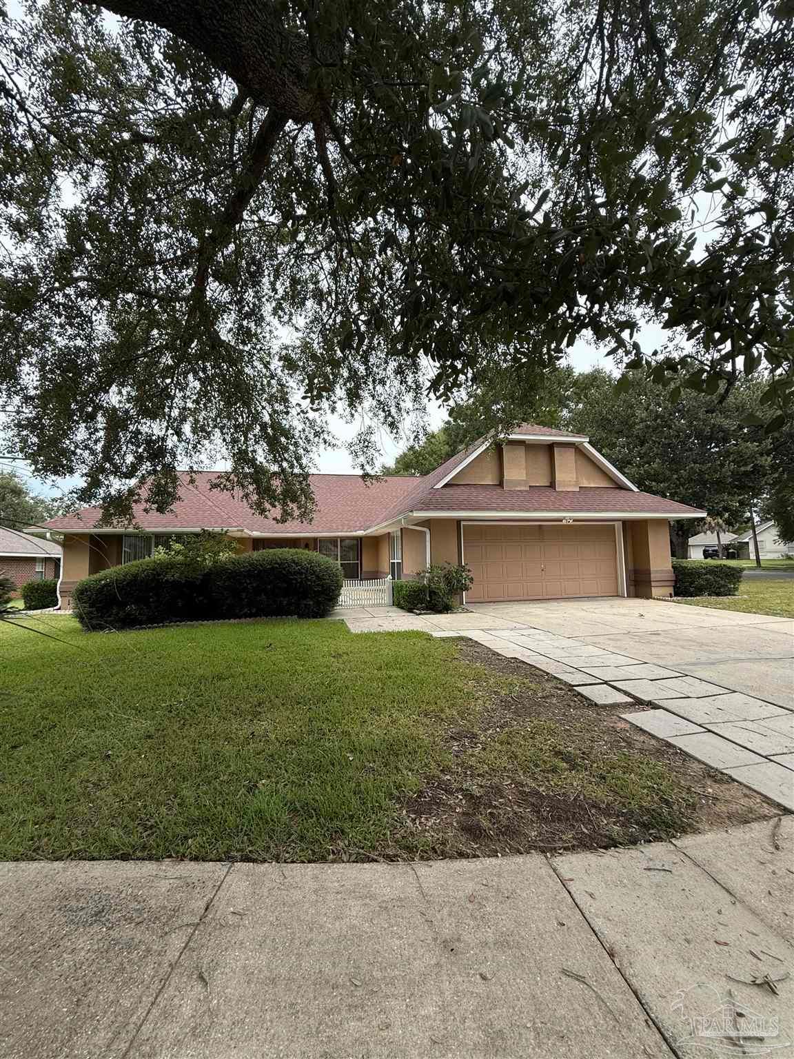 2300 Caddy Shack Ln