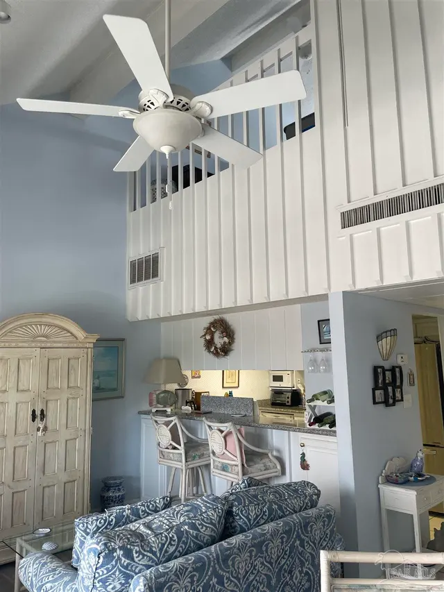 336 Ft Pickens Rd # W-206 property photo