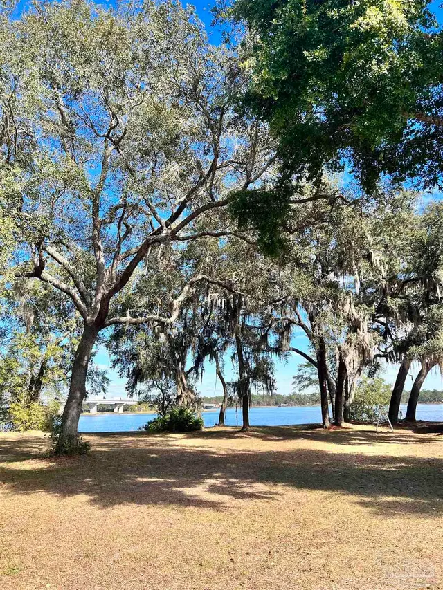 Gordon Wells Dr property photo