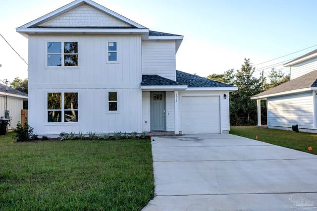 5713 Dune Ave, Pensacola FL 32507 exterior