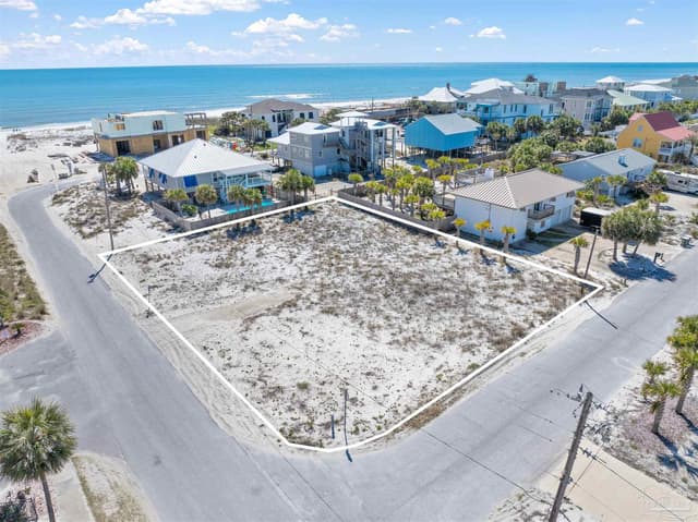 300 Avenida 23, Pensacola Beach FL 32561 exterior