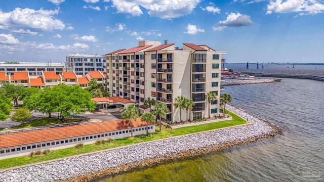 701 Port Royal Way # 701, Pensacola FL 32502 exterior