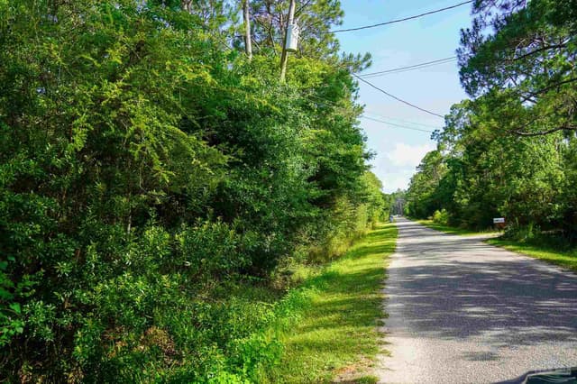 968 Clearview St, Milton FL 32583 exterior