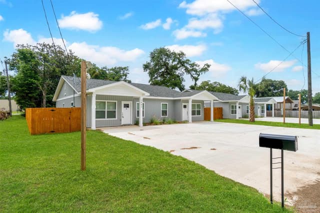 2805 N V St, Pensacola FL 32505 photo 2