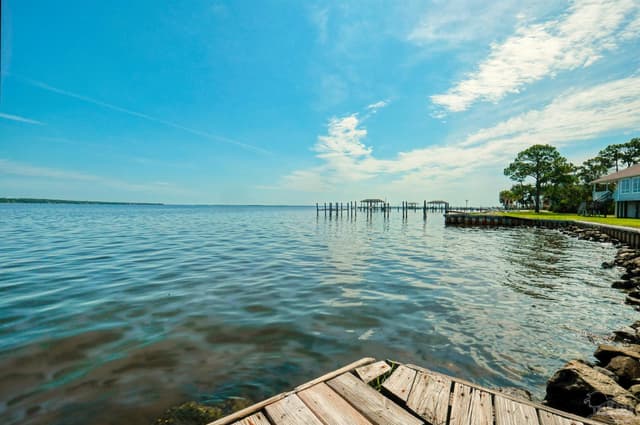 5450 N Shore Rd, Pensacola FL 32507 photo 11