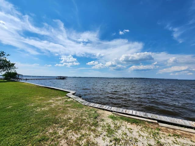 5450 N Shore Rd, Pensacola FL 32507 photo 9
