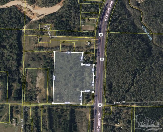 120 W Roach Rd, Mcdavid FL 32568 exterior