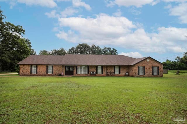 13750 Hwy 89, Jay FL 32565 exterior