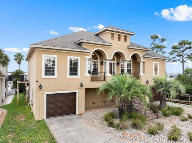 1921 Costa Verde Ct property photo