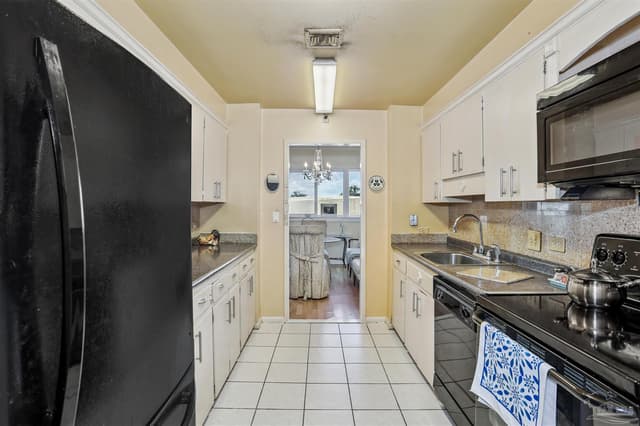 825 Bayshore Dr # 302, Pensacola FL 32507 photo 11
