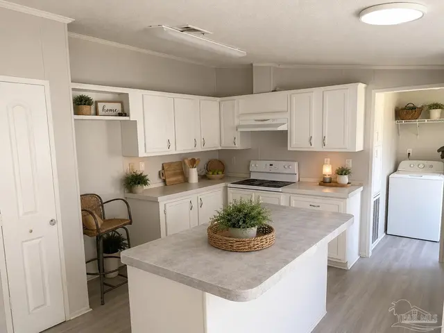 815 N St property photo