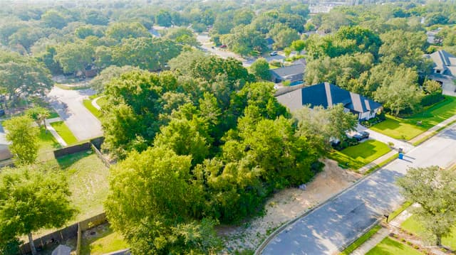 00 Manor Cir property photo