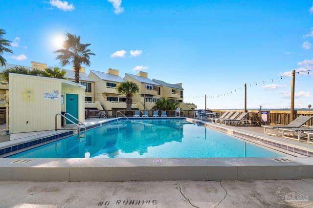 8520 Gulf Blvd # 35 property photo
