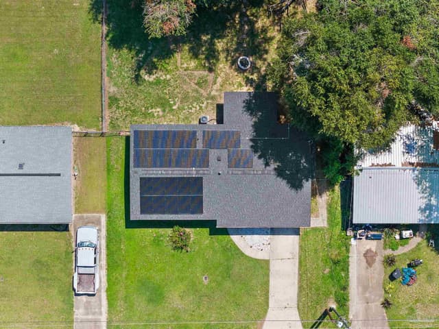 6022 Syrcle Ave property photo