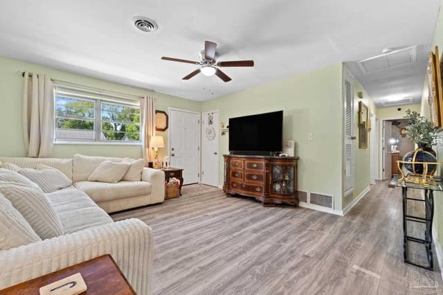 6022 Syrcle Ave, Milton FL 32570 photo 5