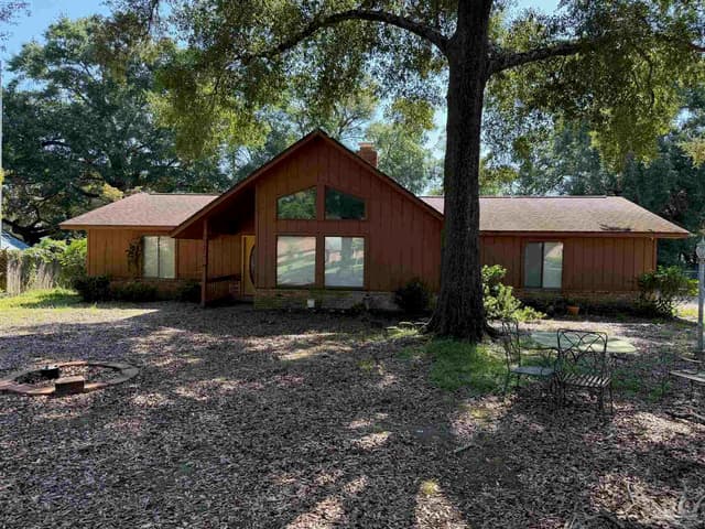 1259 Tamara Dr, Pensacola FL 32504 exterior