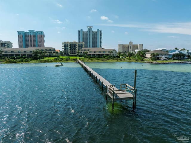 900 Ft Pickens Rd # 721 property photo