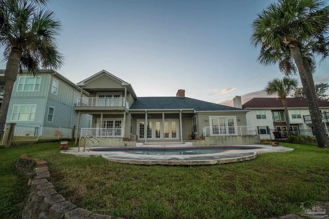 1098 Harbor Ln property photo