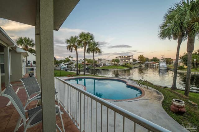 1098 Harbor Ln, Gulf Breeze FL 32563 photo 9