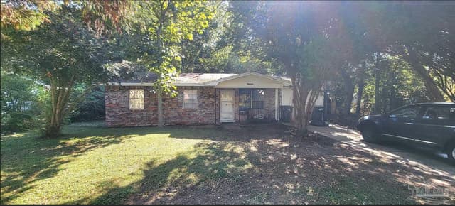 2565 Brooklyn St, Pensacola FL 32514 exterior