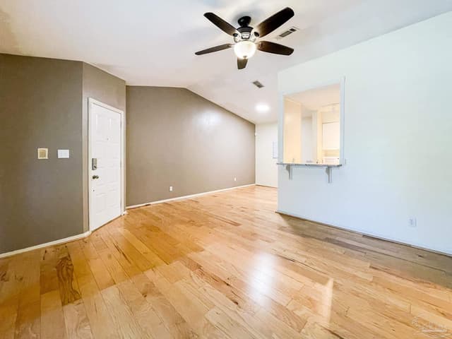 601 E Burgess # E4, Pensacola FL 32504 photo 3