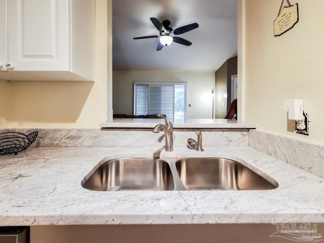 601 E Burgess # E4, Pensacola FL 32504 photo 9