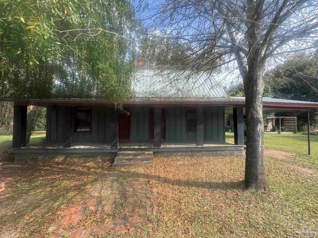 77 Hill St property photo