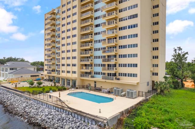 825 Bayshore Dr # 700 property photo
