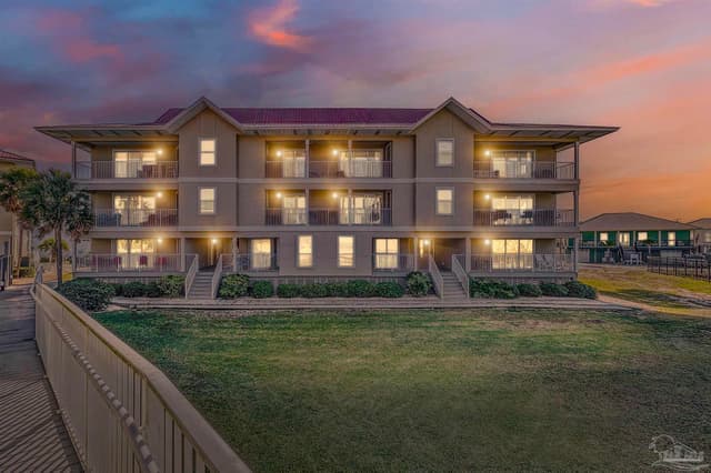 7476 Sunset Harbor Dr # 423 property photo